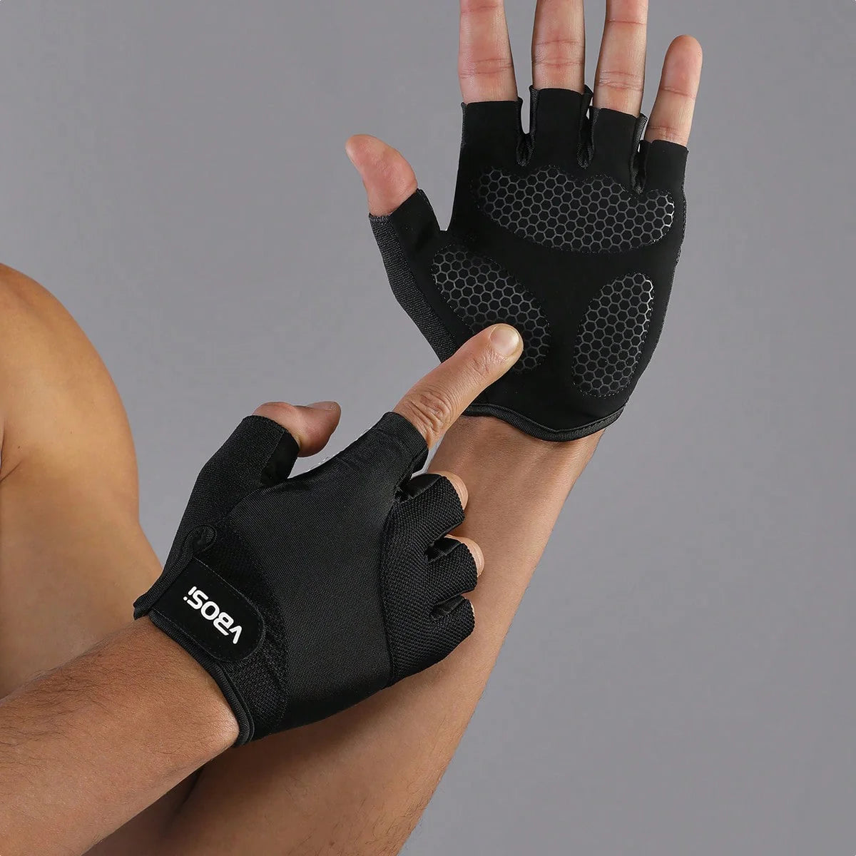 VBOSI Adjustable Breathable Sports Gloves