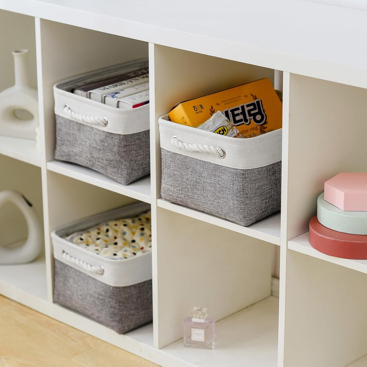 TheWarmHome Organization and Storage Basket for Shelves - 1 Pack 14x10x6.7 inch Collapsible Storage Bins, Fabric Storage Cubes for Closet Organizer Toy Gift Cloth (White & Grey)
