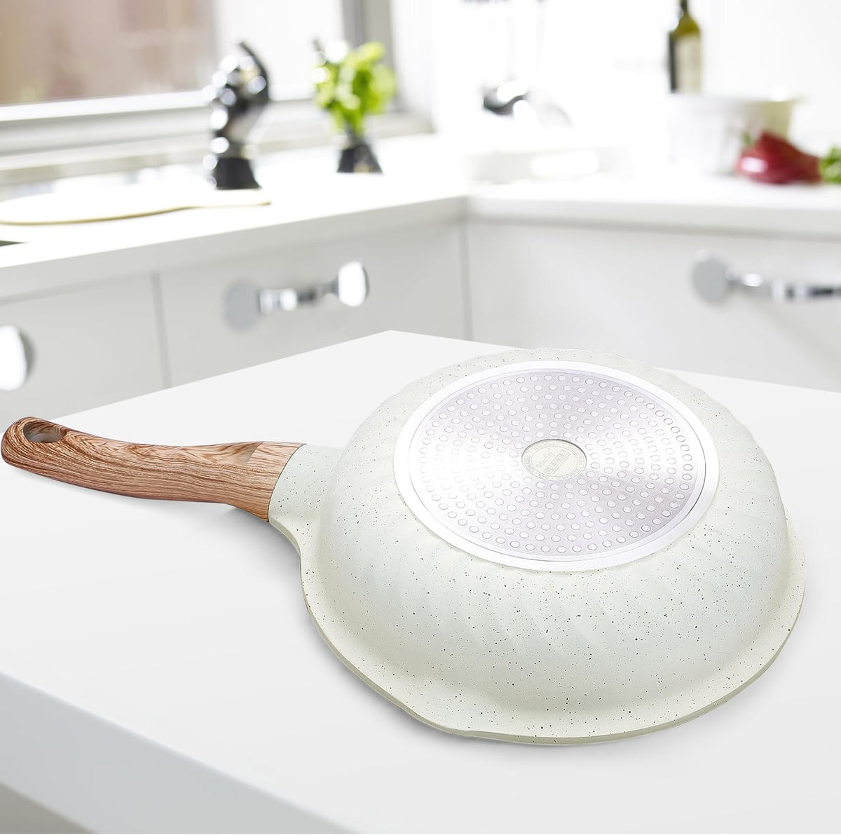 Vinchef Nonstick Deep Frying Pan, Saute Pan with Lid, 11"/5Qt, German 3C+ Ceramic Coating, Induction Compatible, White Color, Cookware for Kitchen