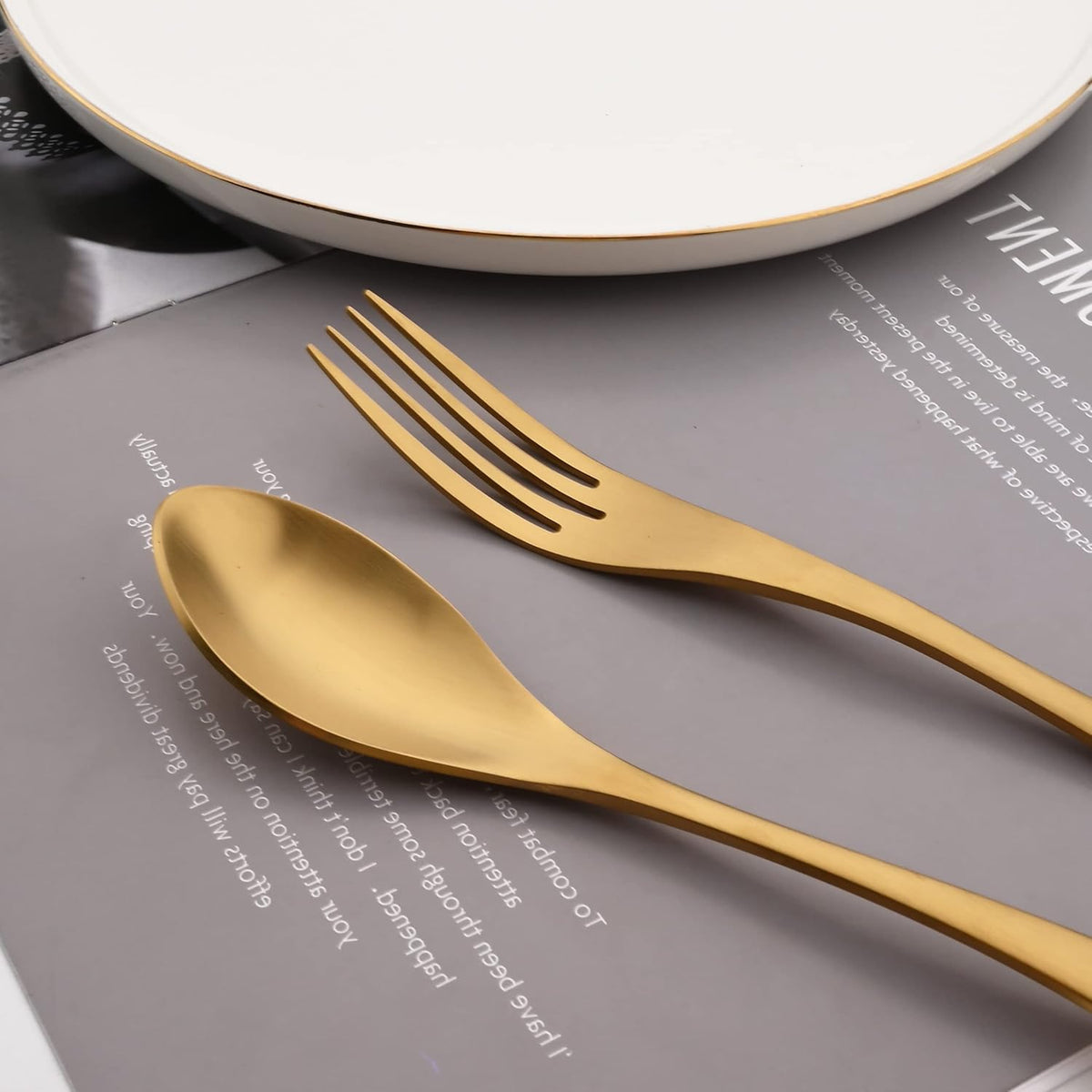 Golden Silverware Set, 6 Pieces 304 Stainless Steel Eating Utensil Set with Gift Box, Include Knife, Forks and Spoons, Matte Polished Flatware Set for 1, Dishwasher Safe, Gold