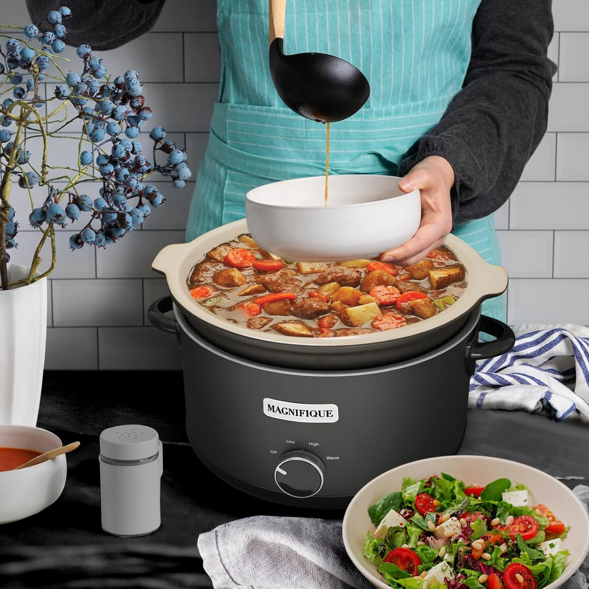 Magnifique 5 Quart Slow Cooker Round Manual Pot Food Warmer with 3 Cooking Settings Perfect Kitchen Small Appliance for Family Dinners (Stainless Steel Black and Black Ceramic Pot)