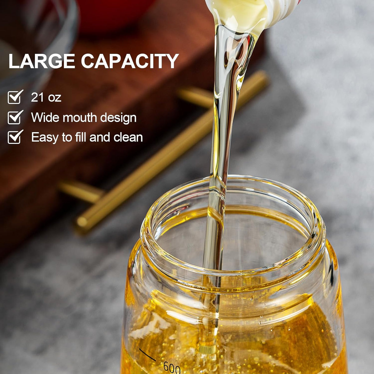 Olive Oil Dispenser Bottle for Kitchen with Leakproof and Dust Cover, Auto-Open & Close Glass Olive Oil Bottle with Non-Slip Bottom 600ml Cooking Oil and Vinegar Cruet Dispenser (Off-White)
