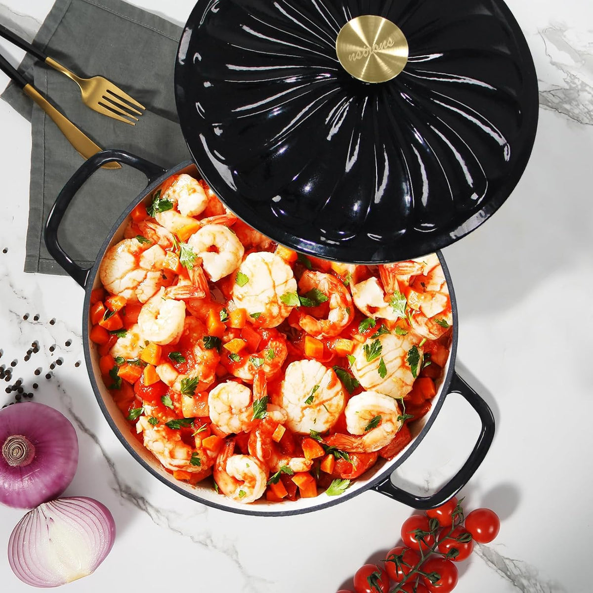 Enameled Cast Iron Braiser, 3.8 Quart Enamel Dutch Oven with Handles, Cast Iron Braiser Pan with Lid,Enameled Cookware (Black)