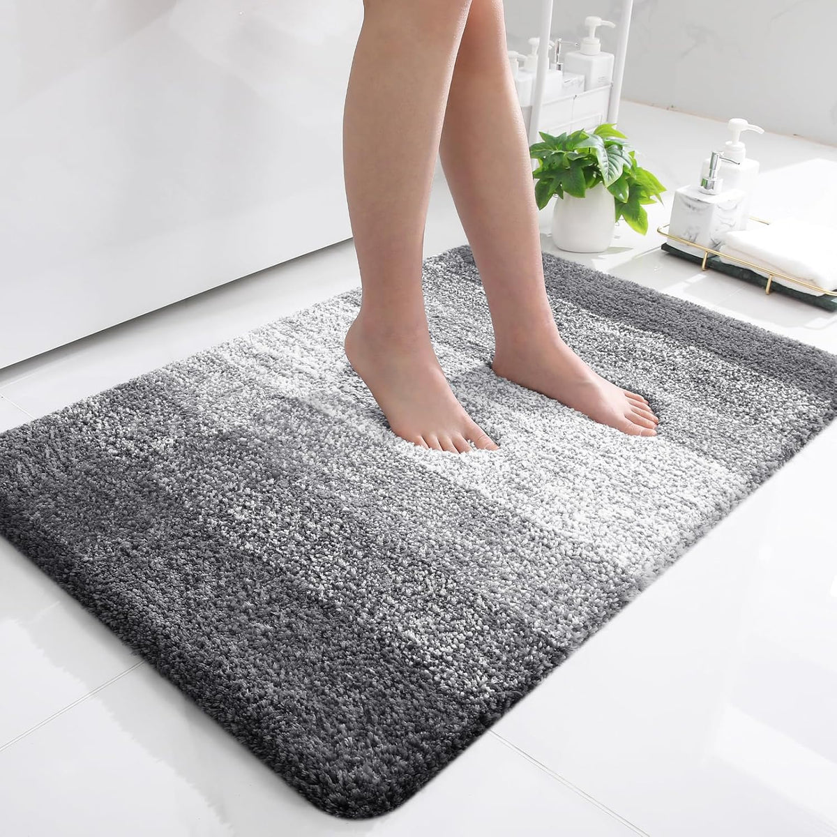 OLANLY Bathroom Rugs Mat 36x24, Extra Soft Absorbent Microfiber Bath Rugs, Rubber Backing, Quick Dry, Machine Washable Bath Mats for Bathroom Floor, Tub and Shower, Home Decor Accessories, Grey