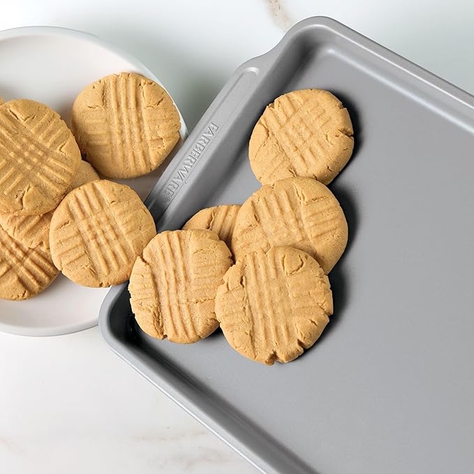 Farberware Steel Nonstick Baking, Includes Cookie, Loaf/Meatloaf, Cake Pan, 4 Piece Non Stick Bakeware Set, Gray