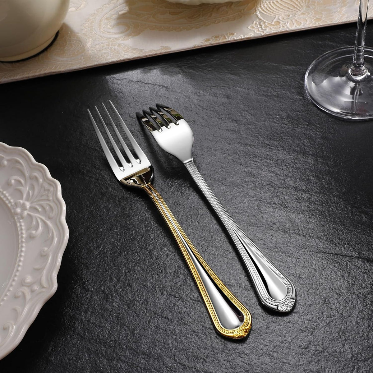 KEAWELL Pearl Edge Premium 20-Piece Refined Bead Silverware Set, 18/10 Stainless Steel, Service for 4, Fine Flatware Set, Dishwasher Safe (20, Gold Accent)