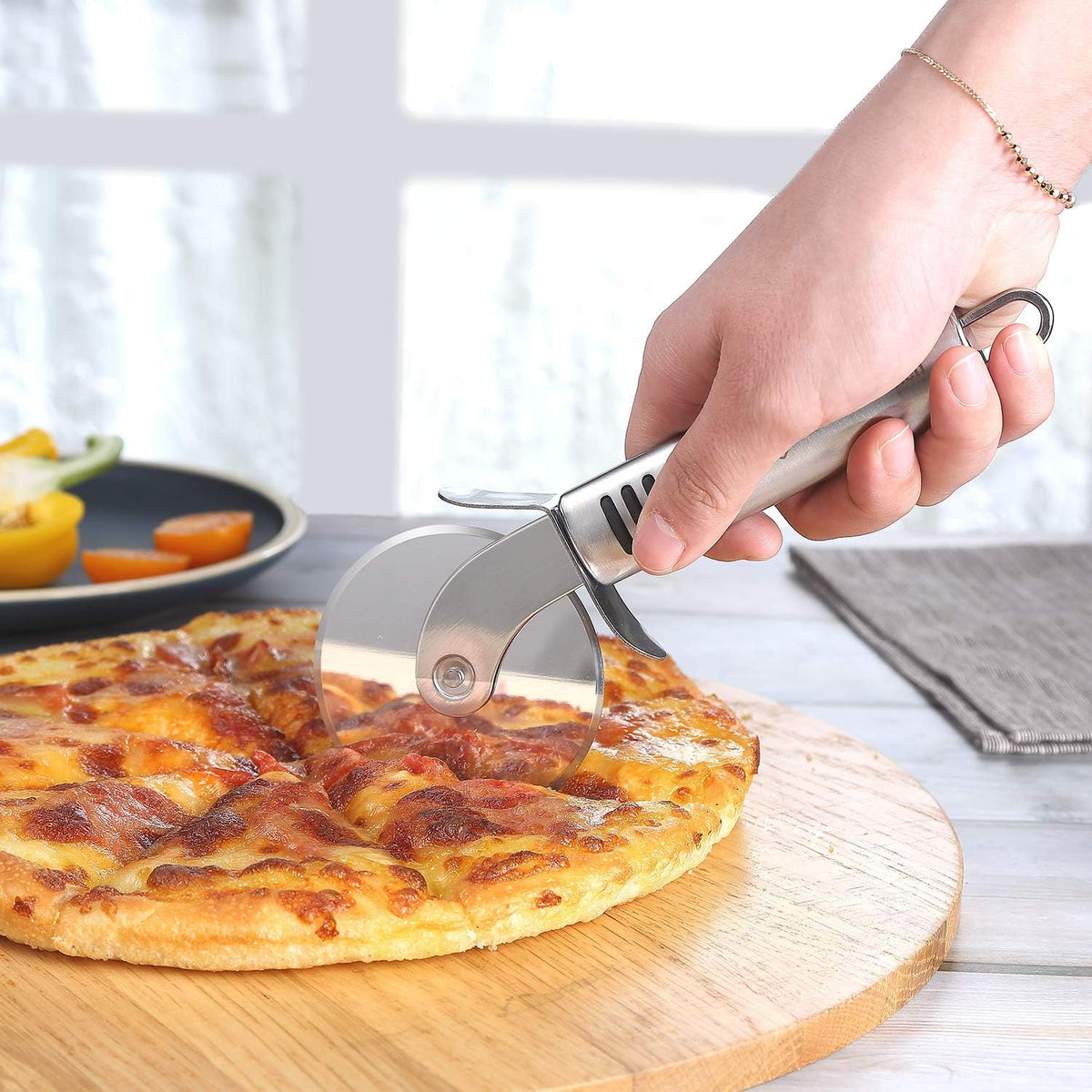 Pizza Cutter Set Stainless Steel Kitchen Gadget Set (6 PCS Set) - Includes Pizza Cutter Wheel, Chocolate & Cheese Grater, Serrated Pie & Cake Server, Garlic Press, Free Brush and Bonus Oven Mitt