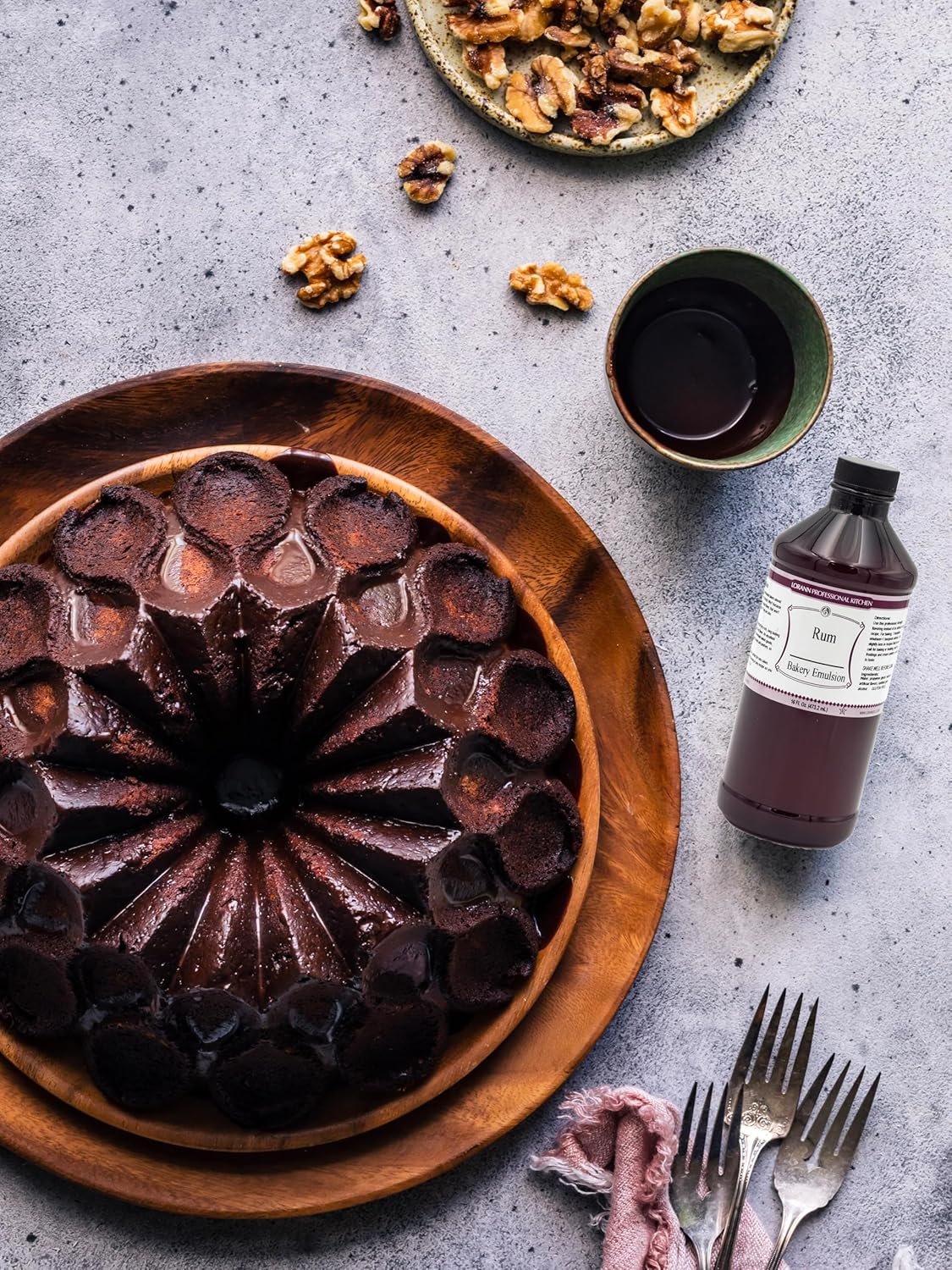 Lorann Oils Rum Bakery Emulsion: Realistic Rum Flavor, Ideal for Enhancing Boozy Notes in Baked Goods, Gluten-Free, Keto-Friendly, Rum Extract Alternative Essential for Your Kitchen